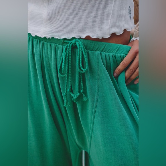 NWOT FP Movement Momentum Pants - Picture 4 of 5